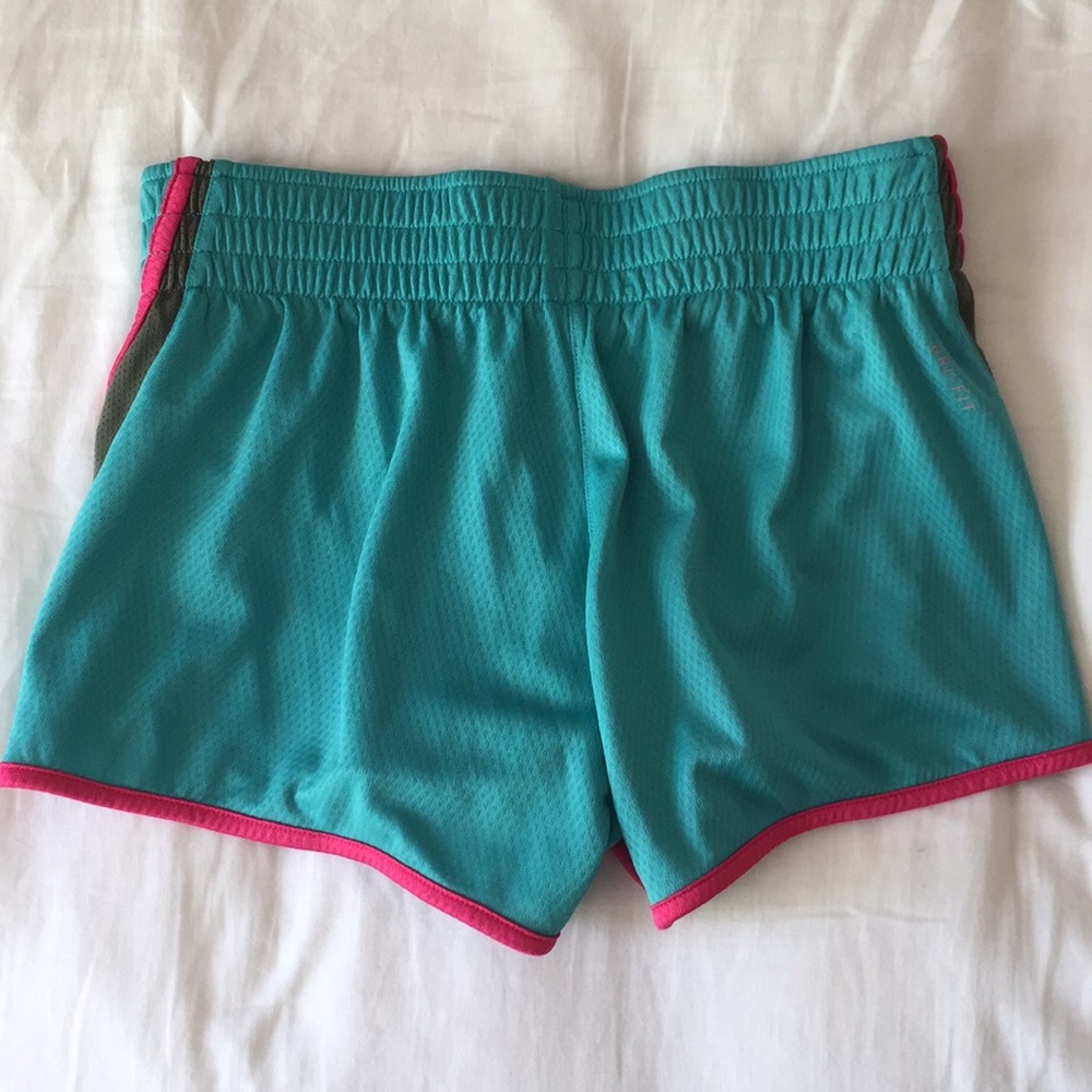 Nike Dri-Fit short - Picture 4 of 5